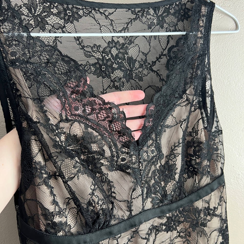 Loft Layered Elegant Black Lace Sleeveless Top - Picture 2 of 6
